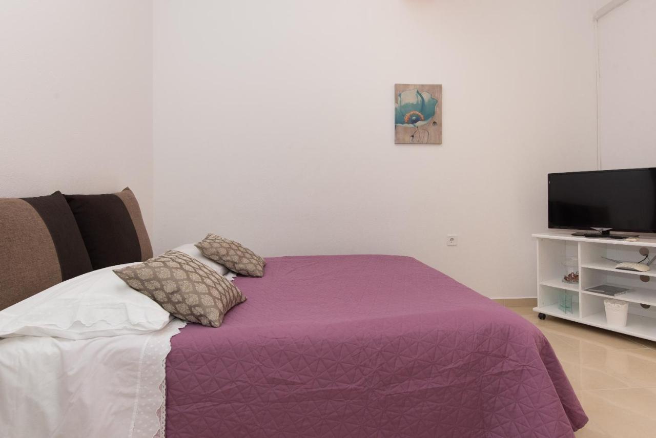 וודיצה Apartments Lovric מראה חיצוני תמונה