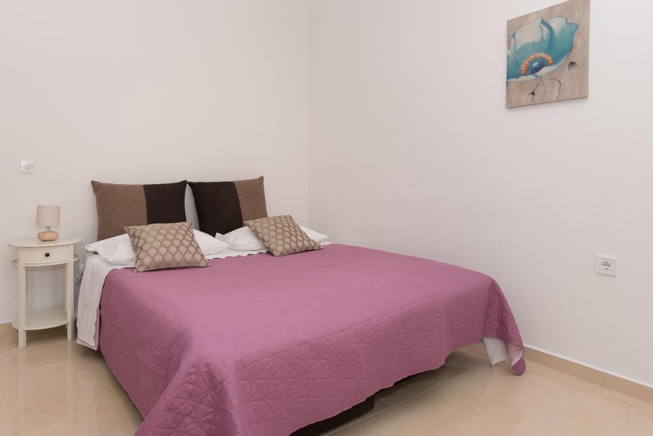 וודיצה Apartments Lovric מראה חיצוני תמונה