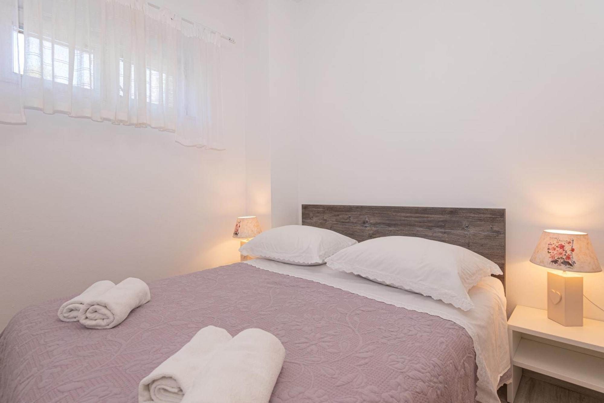 וודיצה Apartments Lovric מראה חיצוני תמונה