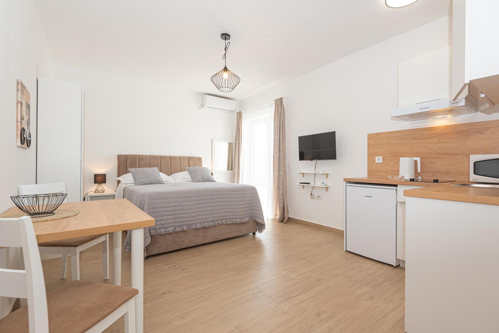 וודיצה Apartments Lovric מראה חיצוני תמונה
