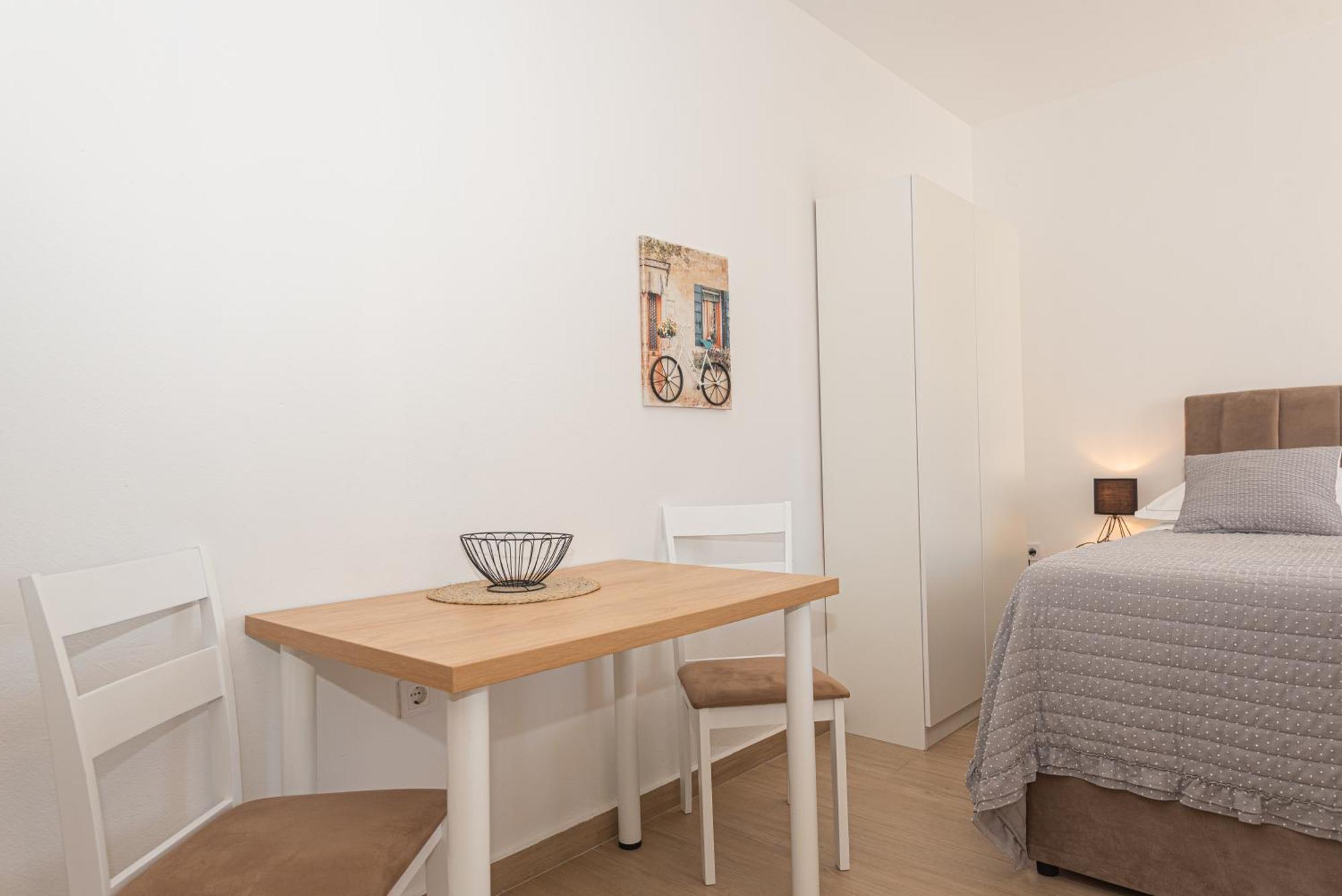 וודיצה Apartments Lovric מראה חיצוני תמונה
