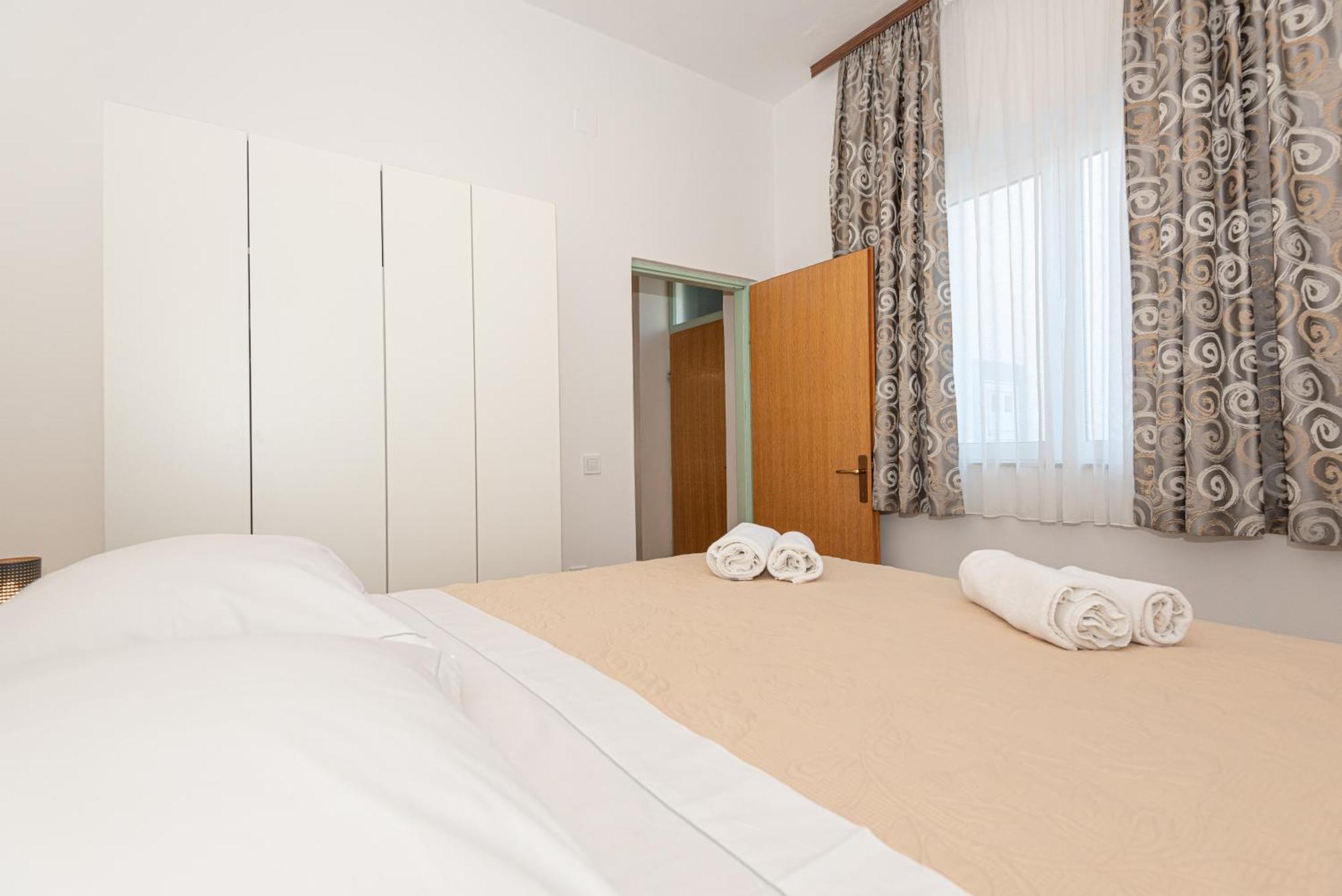 וודיצה Apartments Lovric מראה חיצוני תמונה